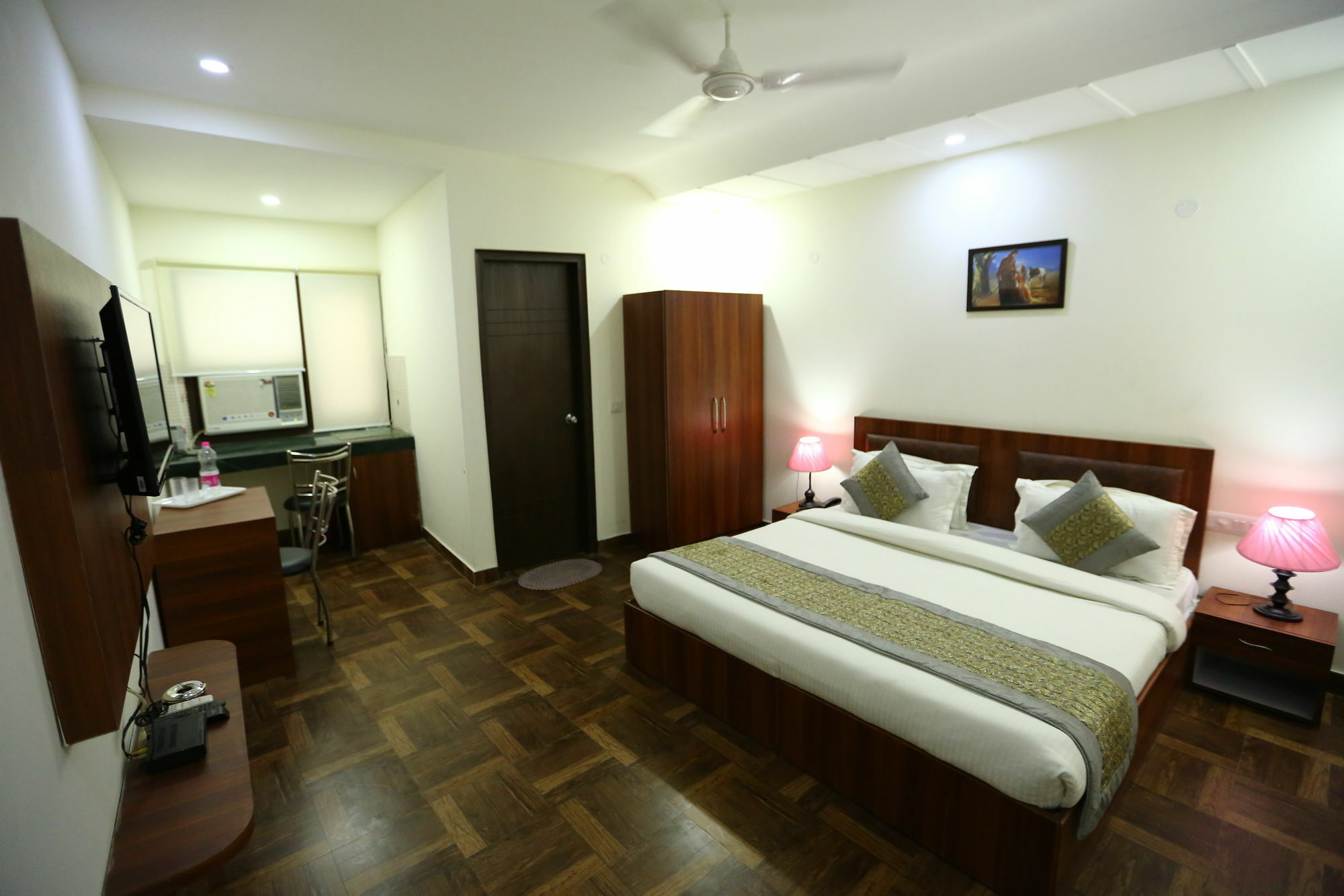Hotel Clayton Near Igi Airport Delhi Nuova Delhi Esterno foto