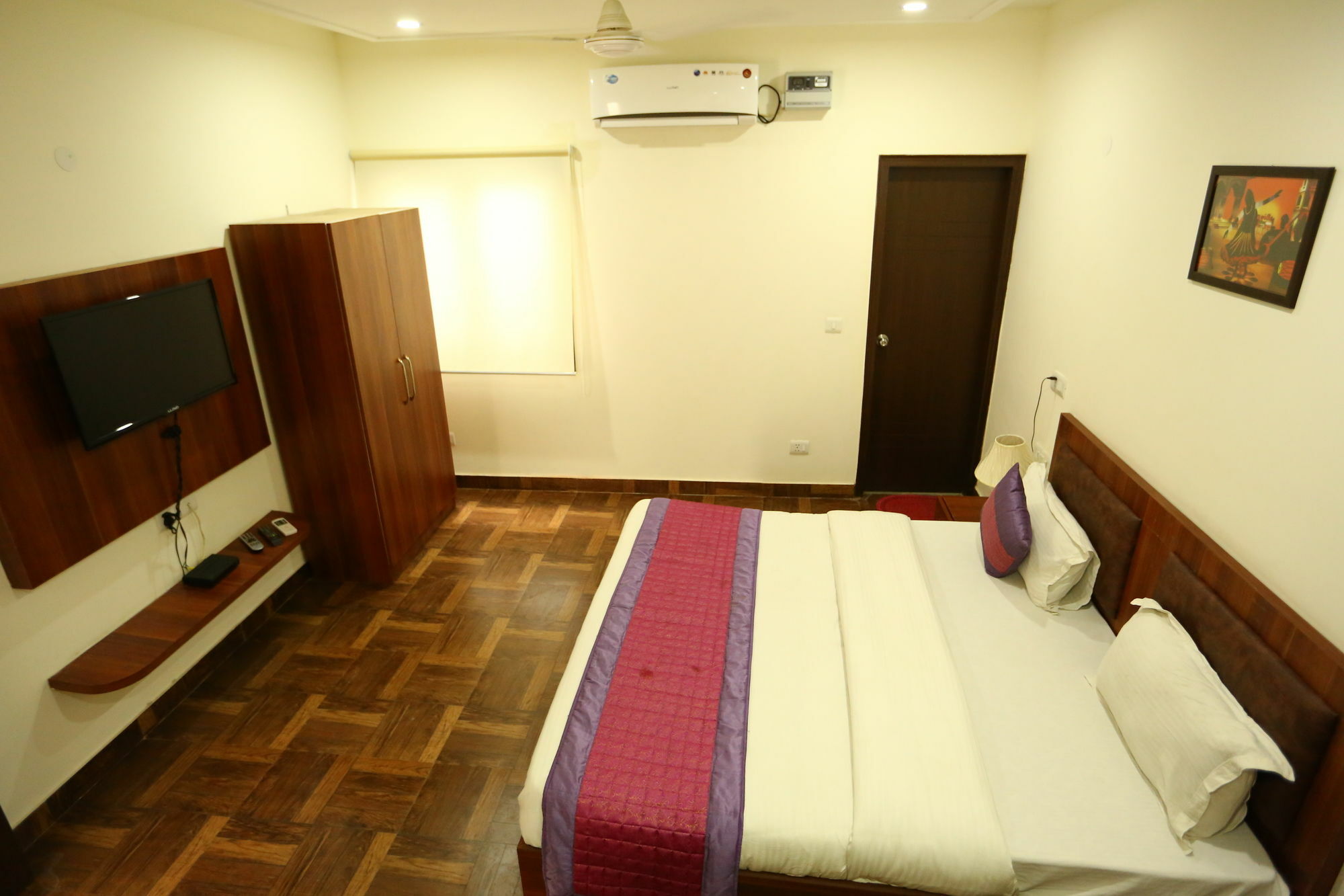 Hotel Clayton Near Igi Airport Delhi Nuova Delhi Esterno foto
